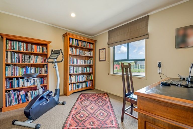 Photo of property in 47 Viles Road, Bulls, 4894