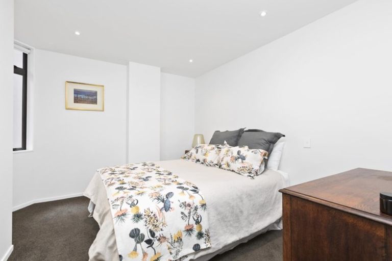 Photo of property in Vivaldi Apartments, 7/48 Marine Parade, Mount Maunganui, 3116