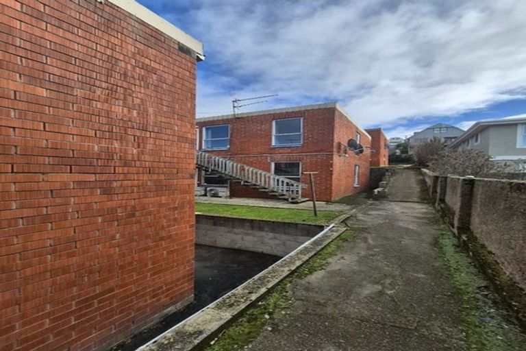 Photo of property in 102 Harbour Terrace, North Dunedin, Dunedin, 9016