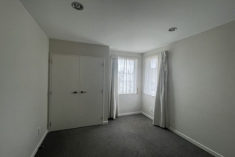 Photo of property in 19 Popokatea Drive, Takanini, 2112