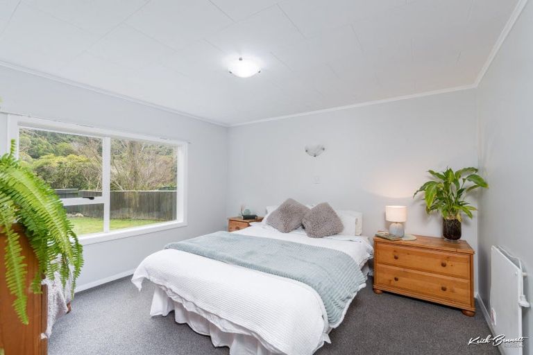 Photo of property in 22 Black Beech Street, Birchville, Upper Hutt, 5018