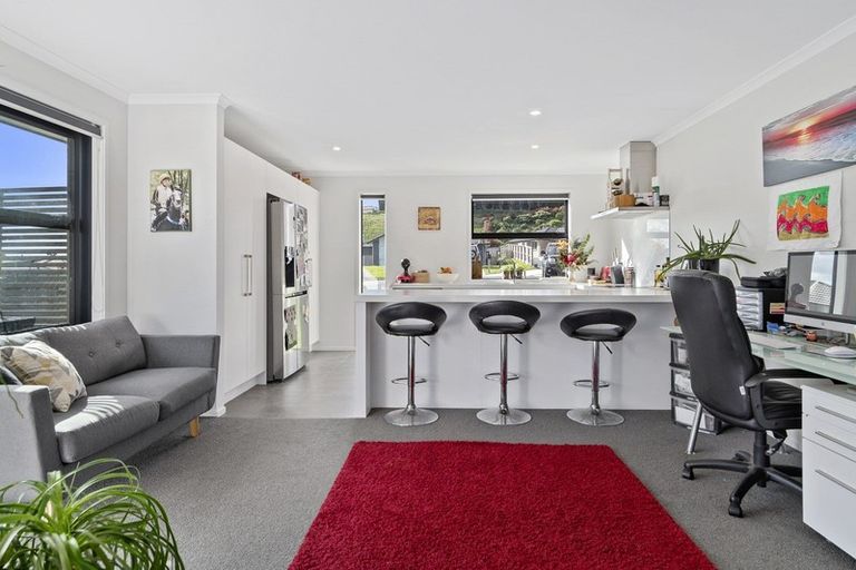 Photo of property in 8 Antrim Glade, Welcome Bay, Tauranga, 3175