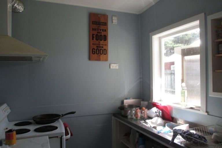 Photo of property in 74 Kilbirnie Crescent, Kilbirnie, Wellington, 6022