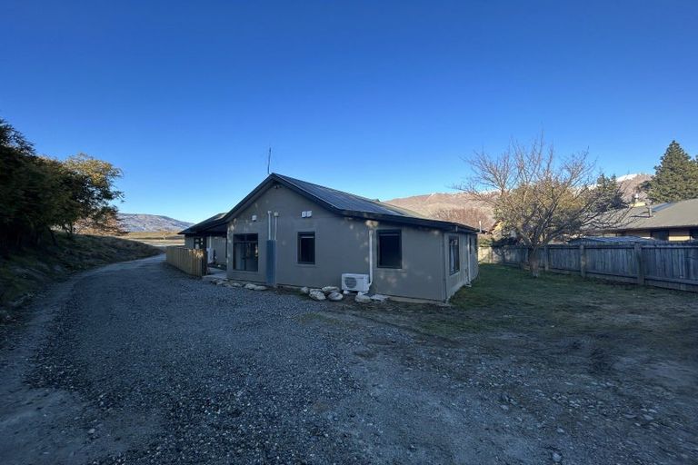 Photo of property in 14mt Aspiring College, 131 Plantation Road, Wanaka, 9305