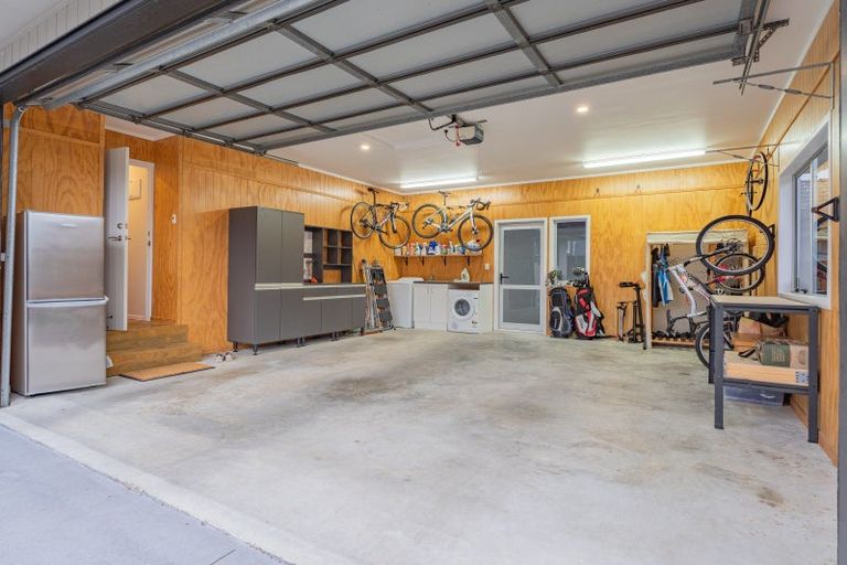 Photo of property in 36 Robertson Street, Glenholme, Rotorua, 3010