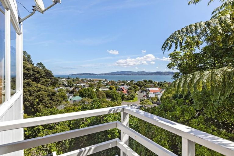 Photo of property in 287a Muritai Road, Eastbourne, Lower Hutt, 5013