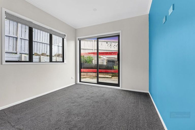 Photo of property in 1 Leven Lane, Totara Heights, Auckland, 2105