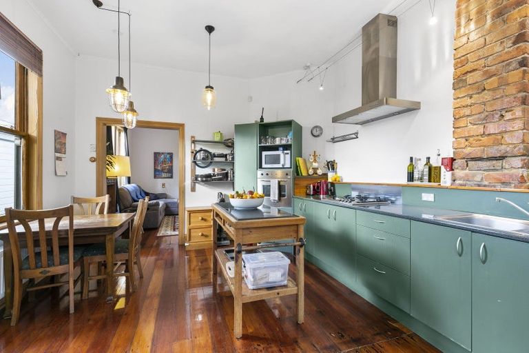 Photo of property in 78 Rolleston Street, Mount Cook, Wellington, 6021