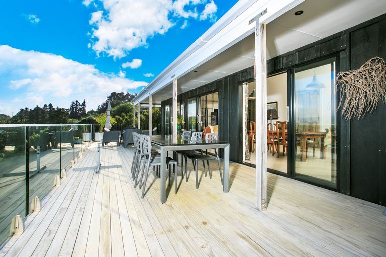 Photo of property in 28 Green Road, Matakana, Warkworth, 0985