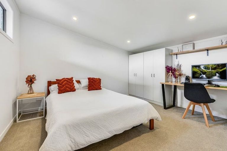 Photo of property in 80 Newcastle Road, Dinsdale, Hamilton, 3204