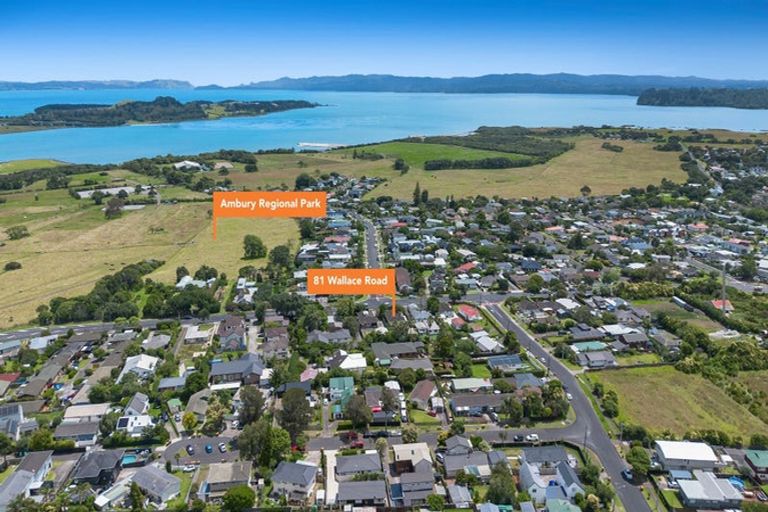 Photo of property in 81 Wallace Road, Mangere Bridge, Auckland, 2022