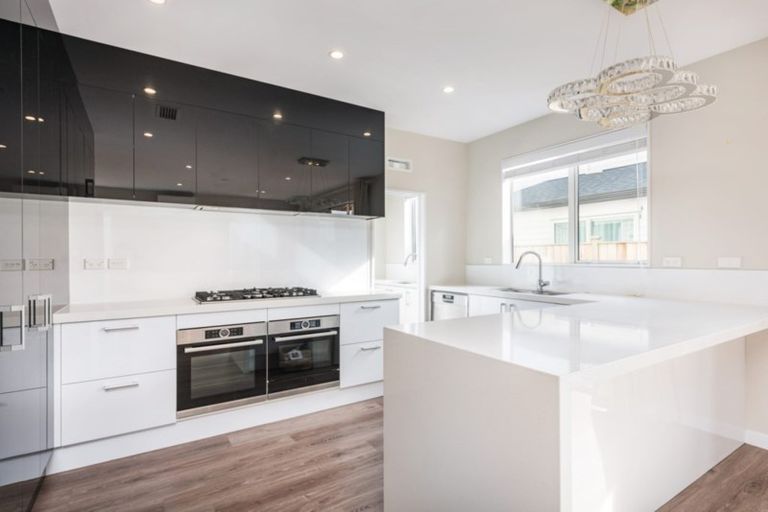 Photo of property in 24 Mackay Drive, Greenhithe, Auckland, 0632