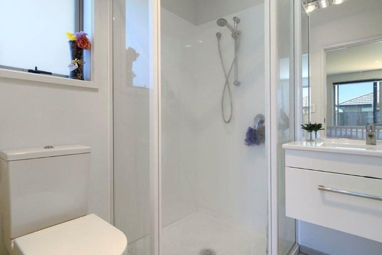 Photo of property in 37 Te Wharo Drive, Papamoa, 3118