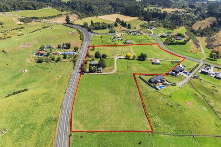 Photo of property in 4 Betty May Drive, Pyes Pa, Tauranga, 3173