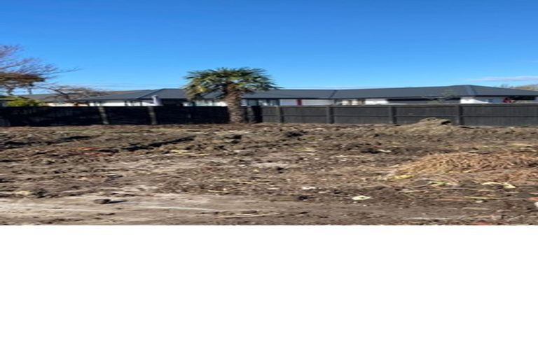 Photo of property in 114 Gayhurst Road, Dallington, Christchurch, 8061