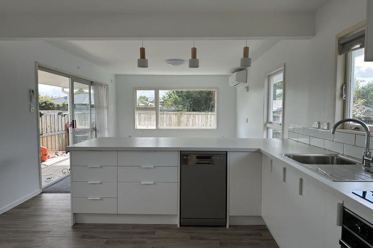 Photo of property in 44 Barnes Road, Redwood, Christchurch, 8051