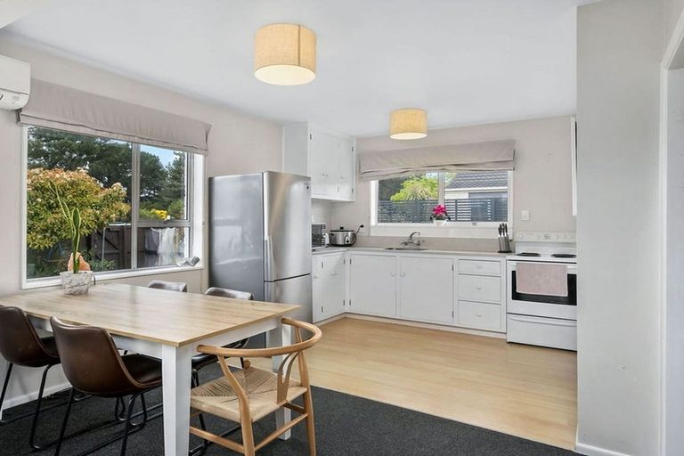 Photo of property in 1/221 Queenspark Drive, Parklands, Christchurch, 8083