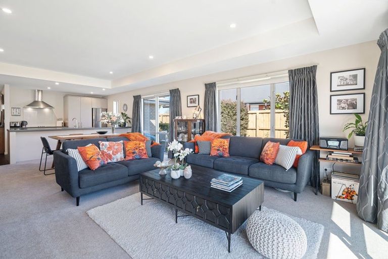 Photo of property in 6 Fernham Way, Rolleston, 7615