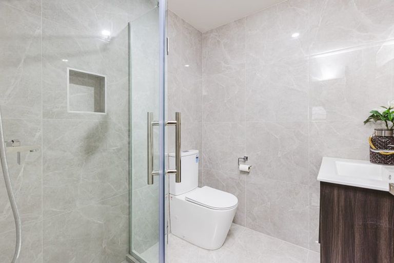 Photo of property in 89c Cascades Road, Pakuranga Heights, Auckland, 2010