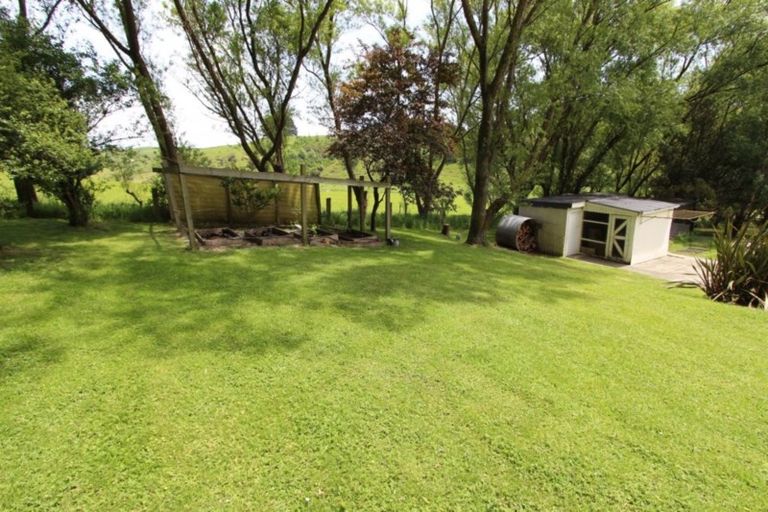 Photo of property in 83 Ridge Road North, Mangatainoka, Pahiatua, 4982