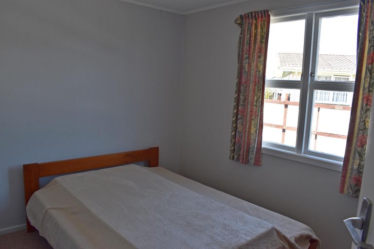 Photo of property in 12 Fisher Place, Carterton, 5713