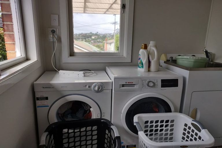 Photo of property in 44 Monarch Avenue, Hillcrest, Auckland, 0627