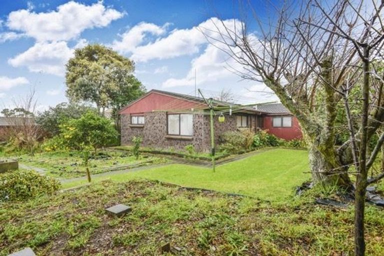 Photo of property in 36 Cromdale Avenue, Highland Park, Auckland, 2010