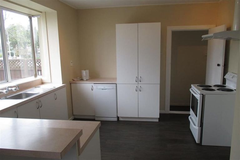 Photo of property in 84 Wharenui Road, Upper Riccarton, Christchurch, 8041