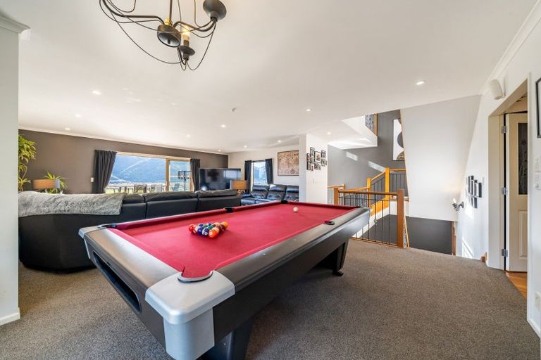 Photo of property in 9a Mccarthy Grove, Clouston Park, Upper Hutt, 5018