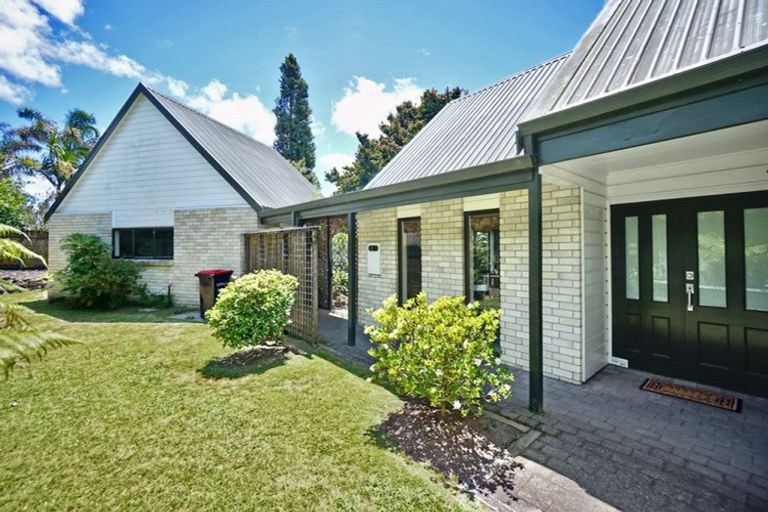 Photo of property in 19 Randell Place, Te Puke, 3119