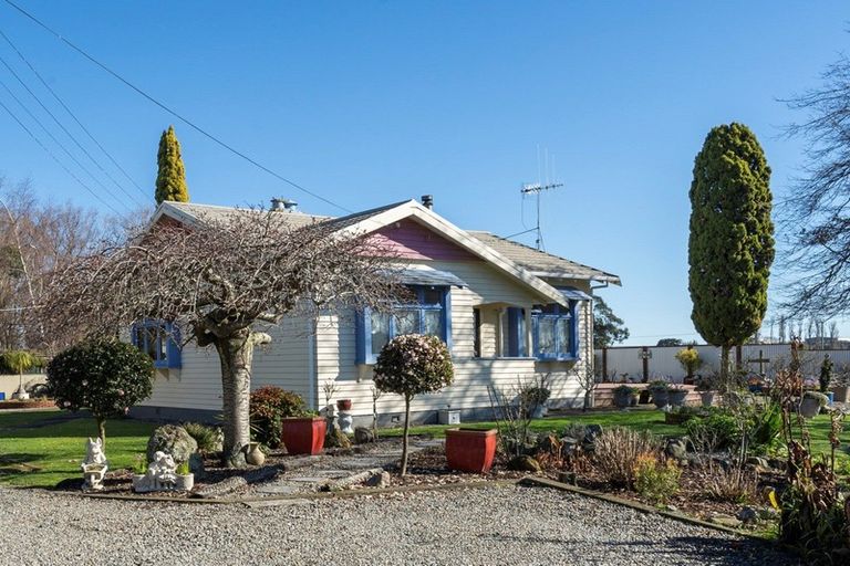 Photo of property in 10 Riverside Drive, Kelvin Grove, Palmerston North, 4470