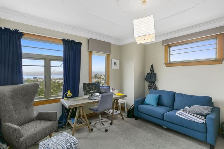 Photo of property in 123 Upland Road, Kelburn, Wellington, 6012