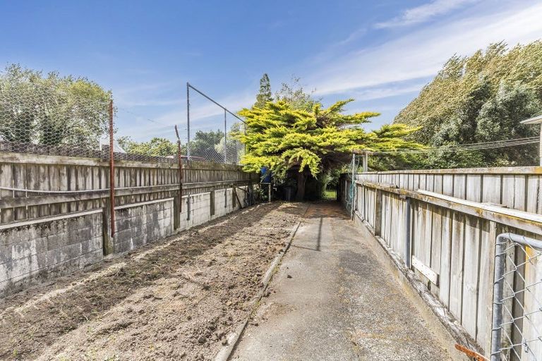 Photo of property in 112 Main Road, Tawa, Wellington, 5028