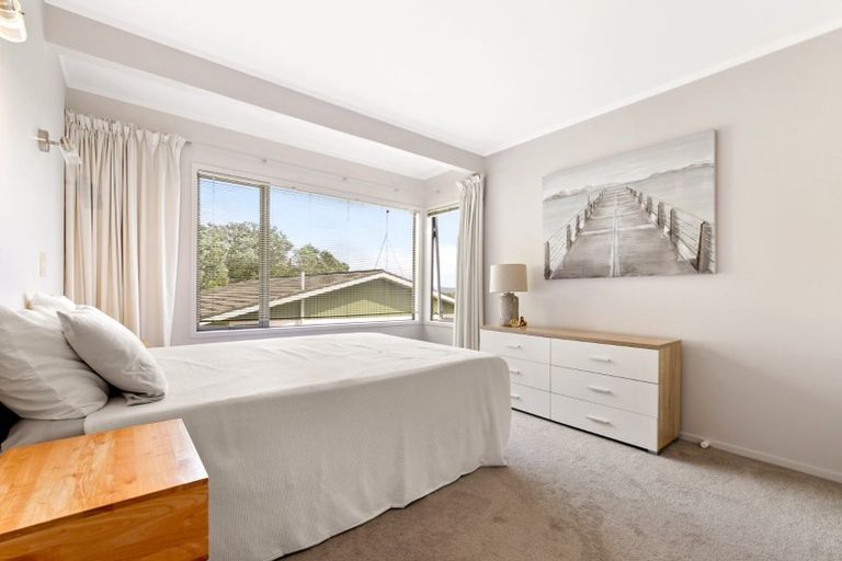 Photo of property in 1/272 Whangaparaoa Road, Red Beach, 0932