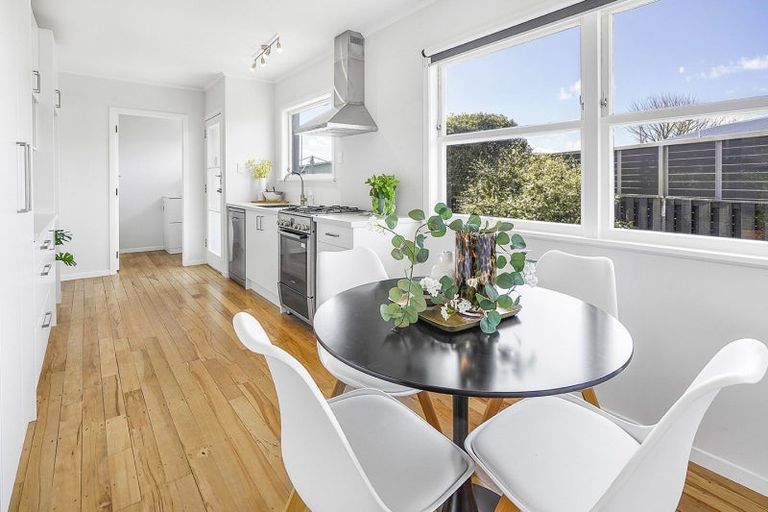 Photo of property in 48 English Street, St Andrews, Hamilton, 3200