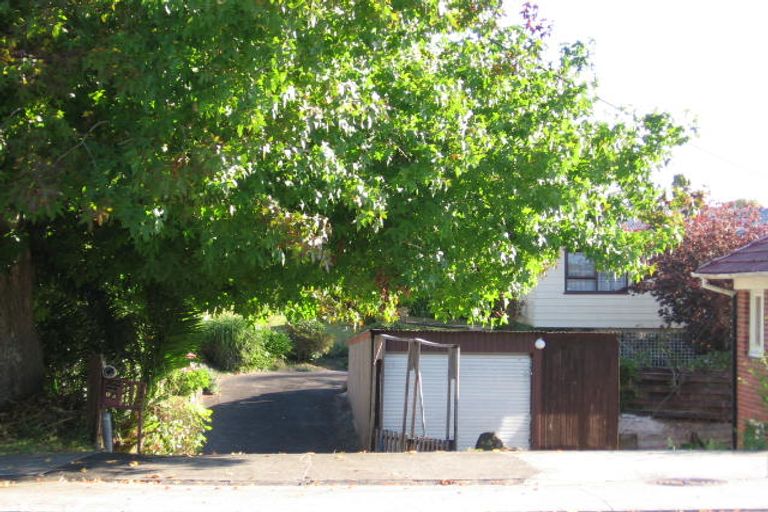 Photo of property in 1/9 Craigbank Avenue, New Lynn, Auckland, 0600