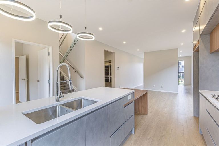 Photo of property in 8 Paripari Street, Flat Bush, Auckland, 2019