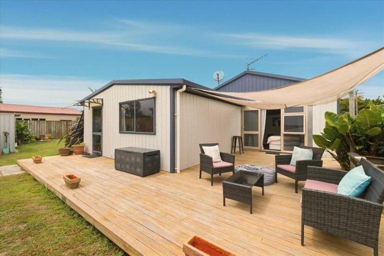 Photo of property in 15 Hall Road, Paengaroa, Te Puke, 3189