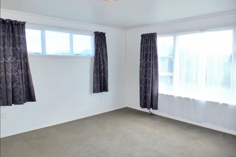 Photo of property in 23 Pratt Avenue, Foxton Beach, Foxton, 4815