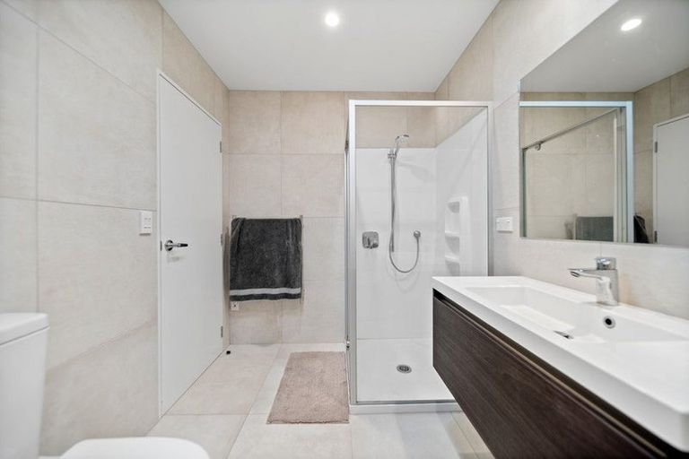 Photo of property in 37 Matairangi Avenue, Totara Heights, Auckland, 2105