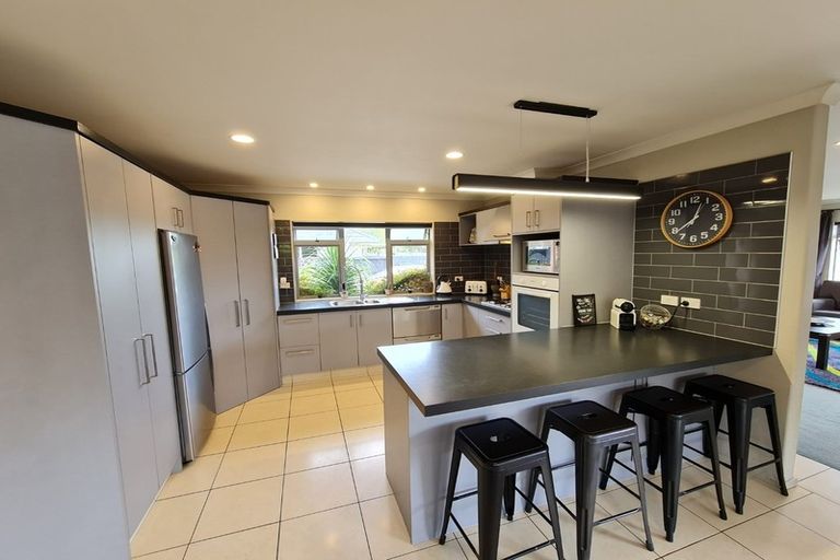 Photo of property in 87 Merriman Place, Pyes Pa, Tauranga, 3112