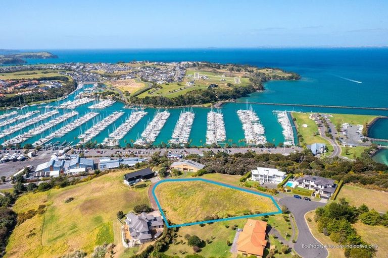 Photo of property in 68 Balboa Drive, Matakatia, Whangaparaoa, 0930