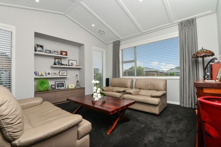 Photo of property in 33 Mike Smith Drive, Cambridge, 3434