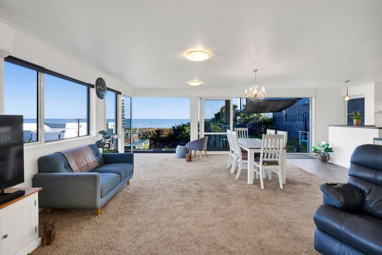 Photo of property in 1 Mclean Street, Strandon, New Plymouth, 4312