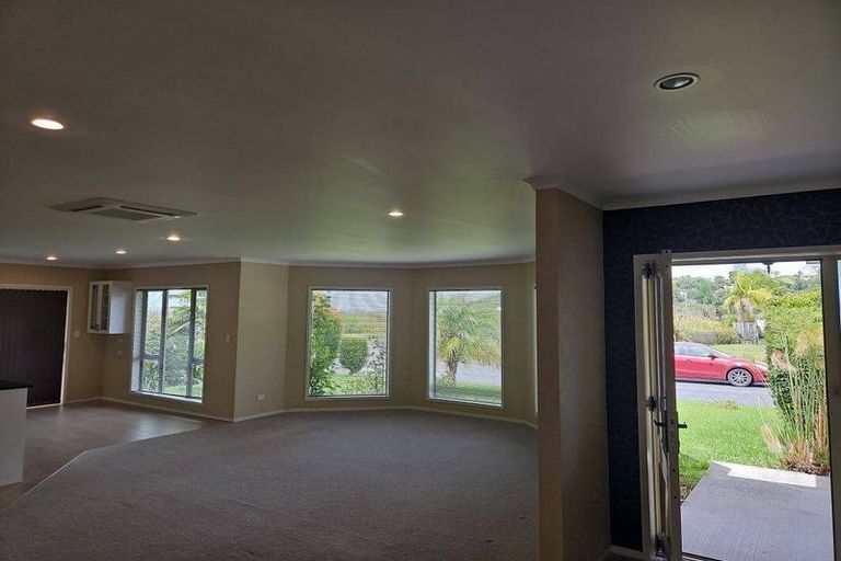 Photo of property in 2 Charlise Place, Onerahi, Whangarei, 0110
