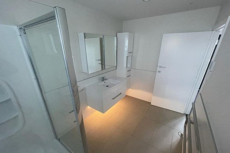 Photo of property in 2/32 Doment Crescent, Orewa, 0931