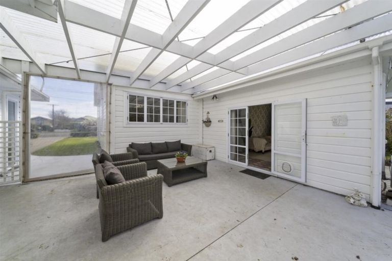 Photo of property in 22 Disraeli Street, Hawera, 4610