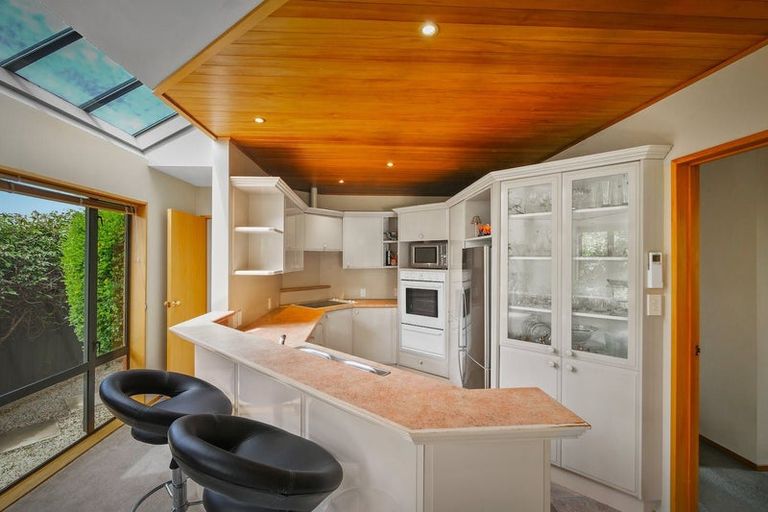 Photo of property in 2/113 Avonhead Road, Avonhead, Christchurch, 8042