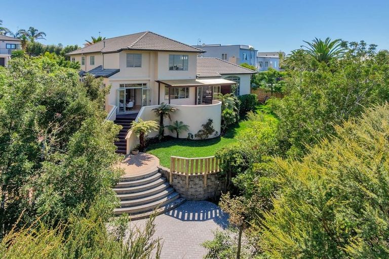 Photo of property in 11 Caversham Drive, Torbay, Auckland, 0630