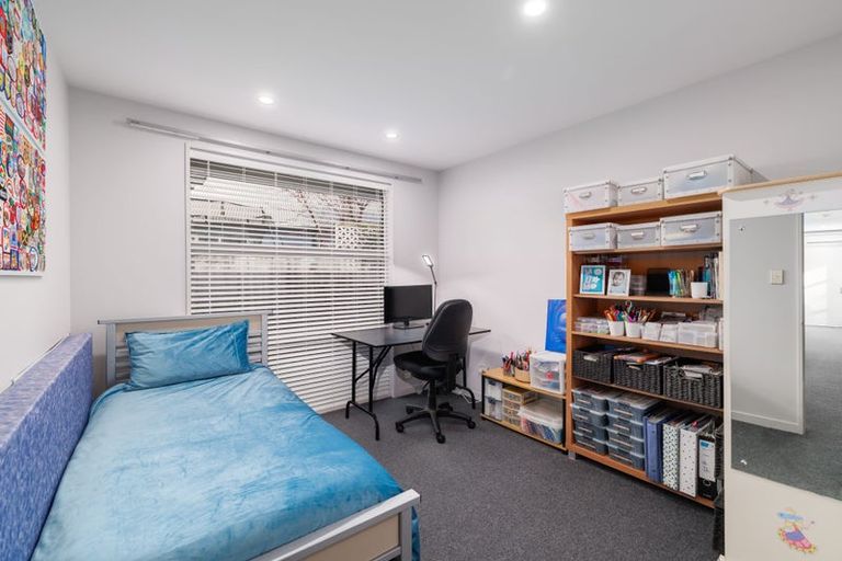 Photo of property in 33c Wilsons Road South, Saint Martins, Christchurch, 8022